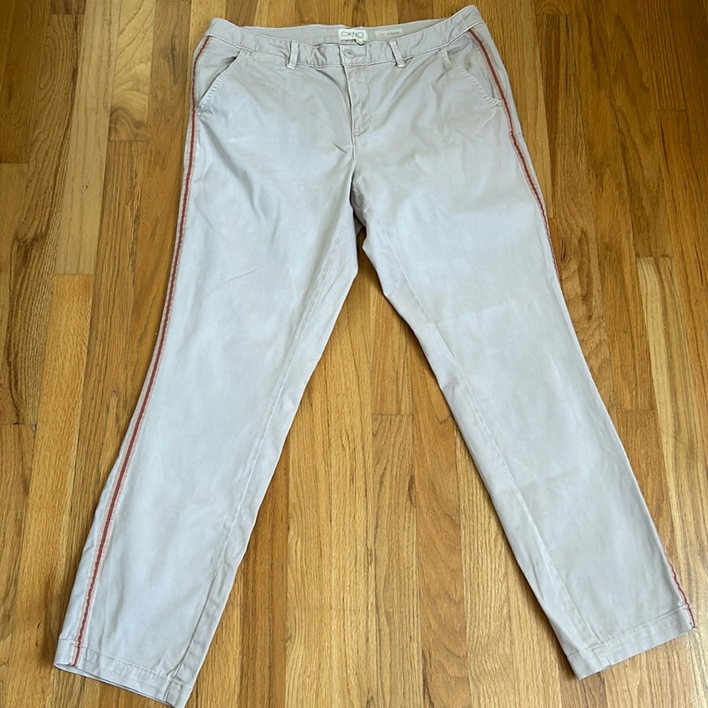 Anthropologie 32 relaxed chinos pants